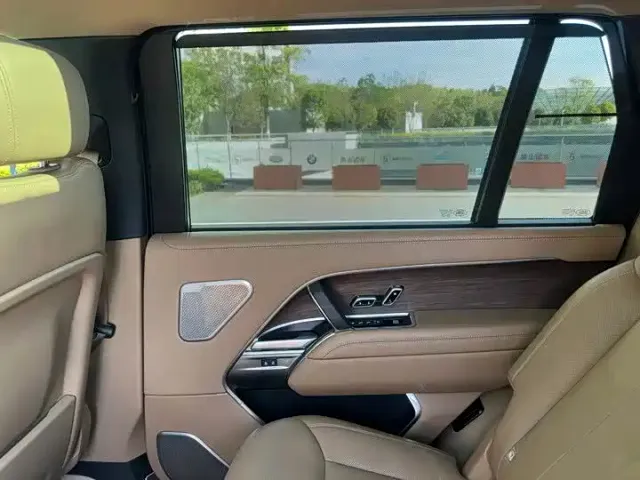 Land Rover Range Rover — Фото автомобиля 19