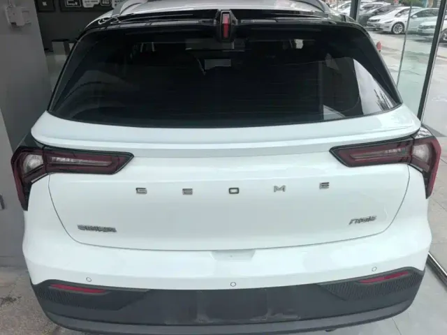 Geely Geometry E Firefly — Фото автомобиля 5