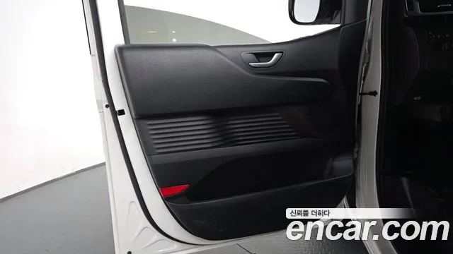 Hyundai Staria Staria Карго 3 места — Фото автомобиля 24