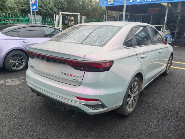 Geely Emgrand — Фото автомобиля 9