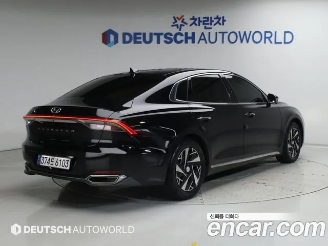 Hyundai Grandeur (New) Hybrid — Фото автомобиля 5