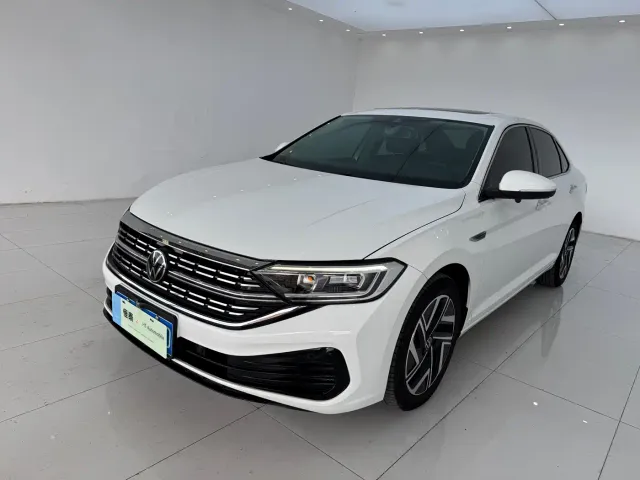 Фотография автомобиля — Volkswagen Sagitar