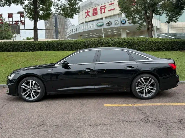 Audi A6L — Фото автомобиля 3