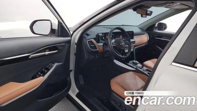 Kia Seltos Бензин 1.6 турбо 2WD — Фото автомобиля 10