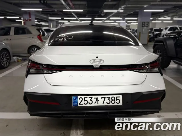 Hyundai Avante — Фото автомобиля 4