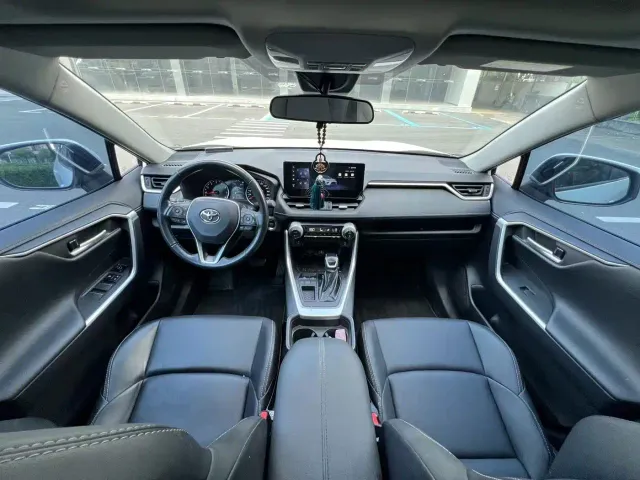 Toyota Wildlander — Фото автомобиля 2