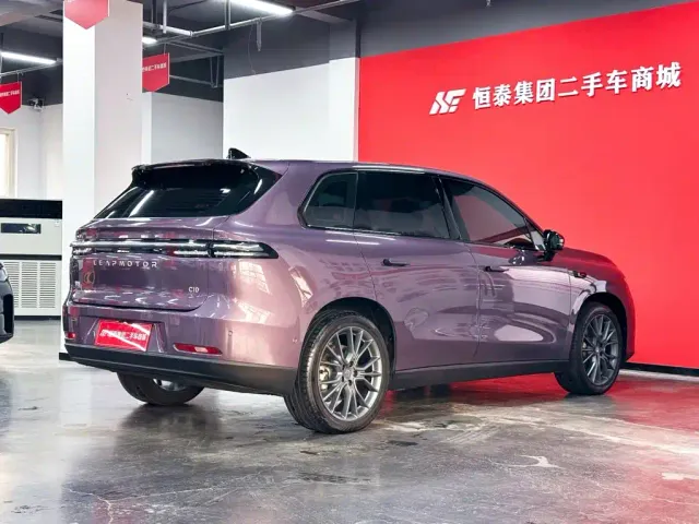 Leapmotor C10 — Фото автомобиля 9