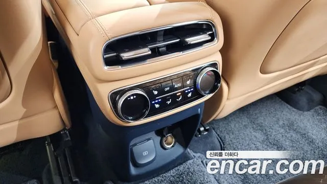 Genesis GV80 2.5T Бензин AWD — Фото автомобиля 18