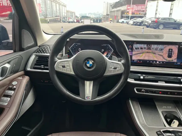 BMW X5 — Фото автомобиля 10