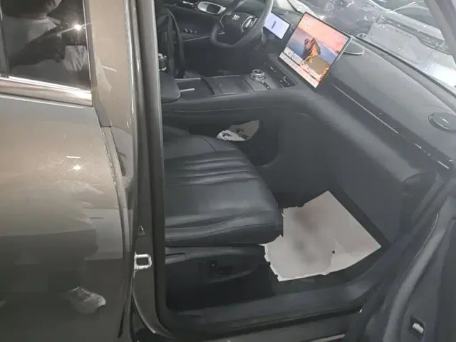 Geely Galaxy E5 — Фото автомобиля 24