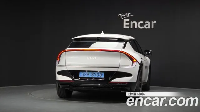 Kia EV6 — Фото автомобиля 4