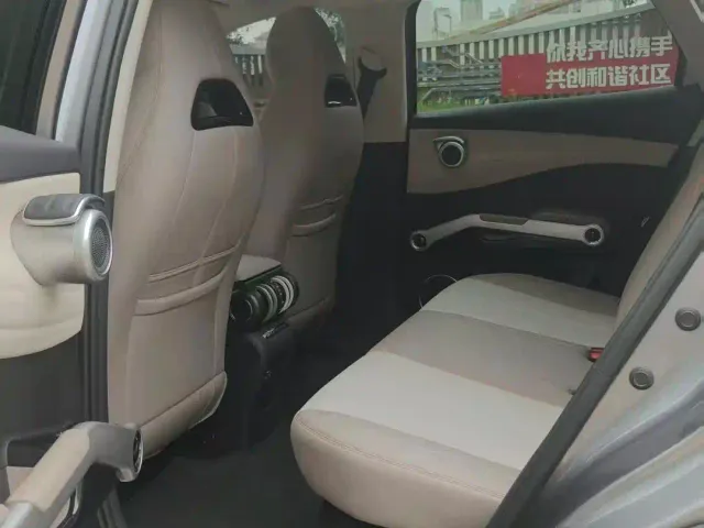 BYD Yuan PLUS — Фото автомобиля 8