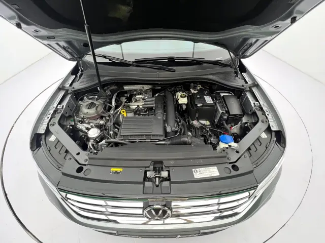 Volkswagen Tiguan L — Фото автомобиля 8