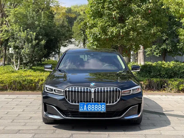 BMW 7 Series — Фото автомобиля 2