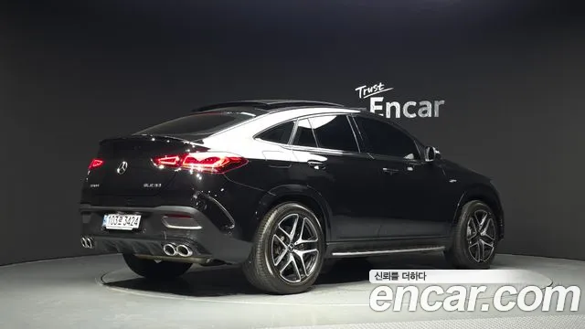 Mercedes-Benz GLE-Class — Фото автомобиля 2
