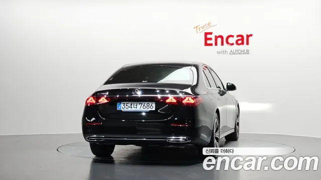 Mercedes-Benz E-Class W214 — Фото автомобиля 3