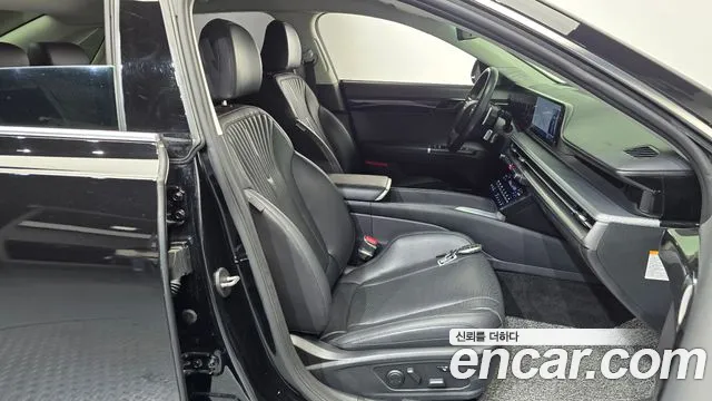 Hyundai Grandeur GN7 — Фото автомобиля 16