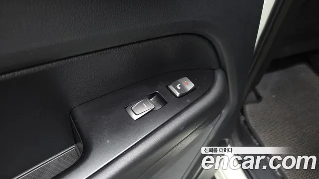 KG_Mobility_Ssangyong Rexton — Фото автомобиля 19