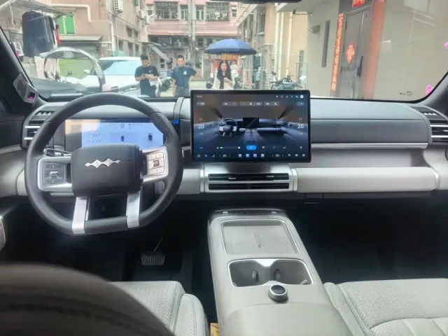 BYD FangChengBao Titanium 7 — Фото автомобиля 12