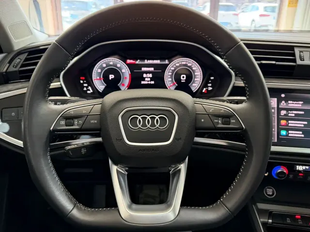 Audi Q3 — Фото автомобиля 7