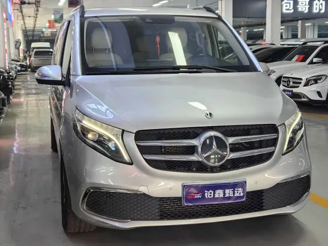 Mercedes-Benz V-Class — Фото автомобиля 3