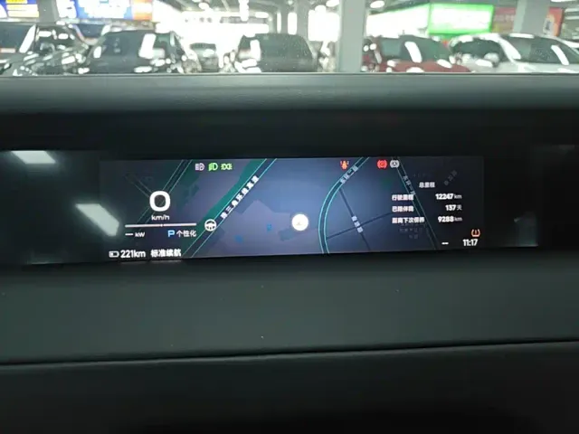 iCAR V23 — Фото автомобиля 11