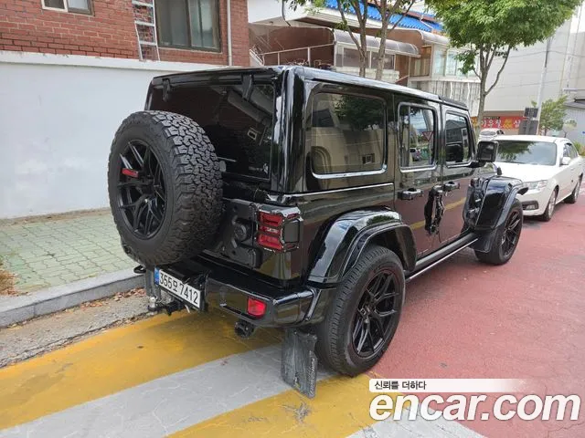 Jeep Wrangler — Фото автомобиля 3