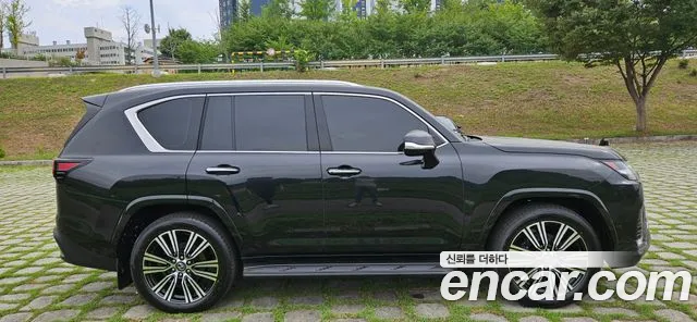 Lexus LX — Фото автомобиля 7