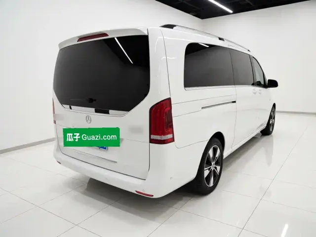 Mercedes-Benz V-Class — Фото автомобиля 4