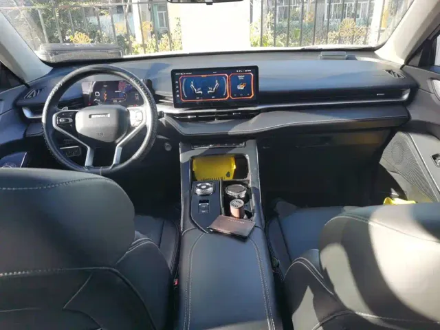 Haval H6 — Фото автомобиля 10
