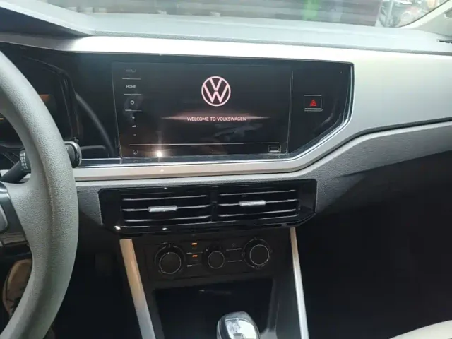 Volkswagen Polo — Фото автомобиля 12