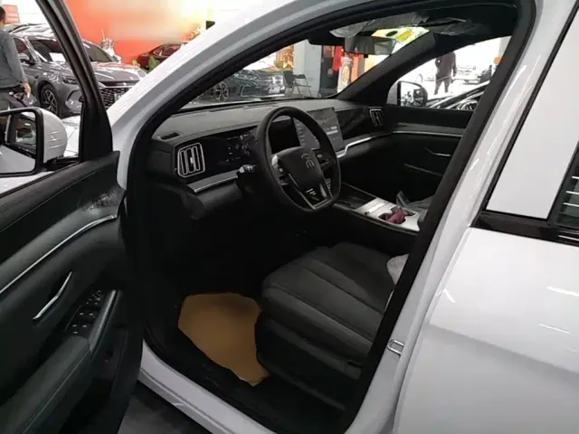 BYD Song Pro — Фото автомобиля 14