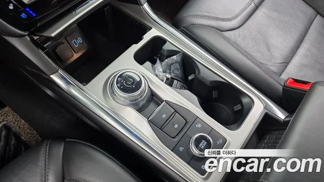 Ford Explorer Explorer 6 поколение 3.0 Platinum 4WD — Фото автомобиля 9