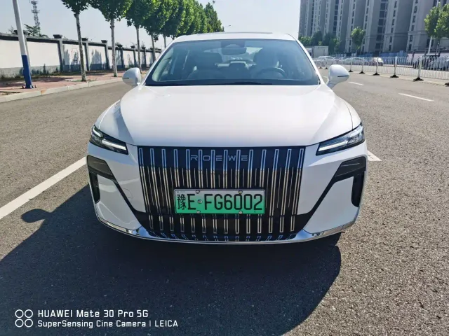 Roewe M7 DMH — Фото автомобиля 2