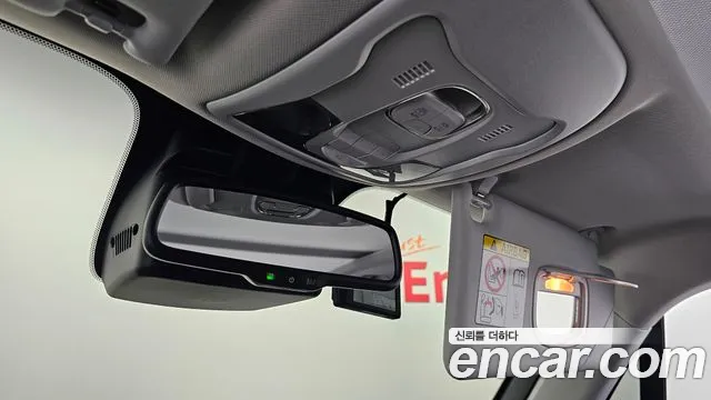 Jeep Renegade — Фото автомобиля 17