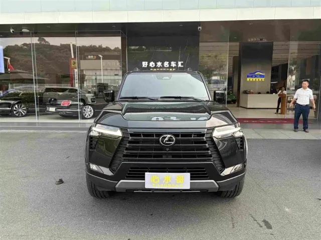 Фотография автомобиля — Lexus GX