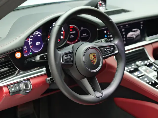Porsche Panamera — Фото автомобиля 14