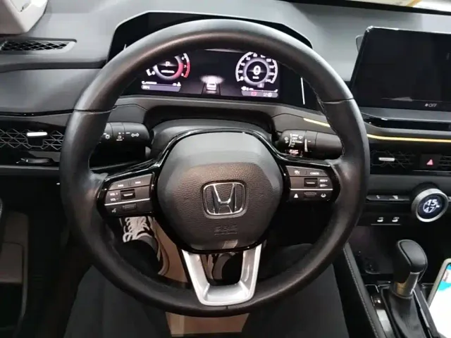 Honda Accord — Фото автомобиля 6