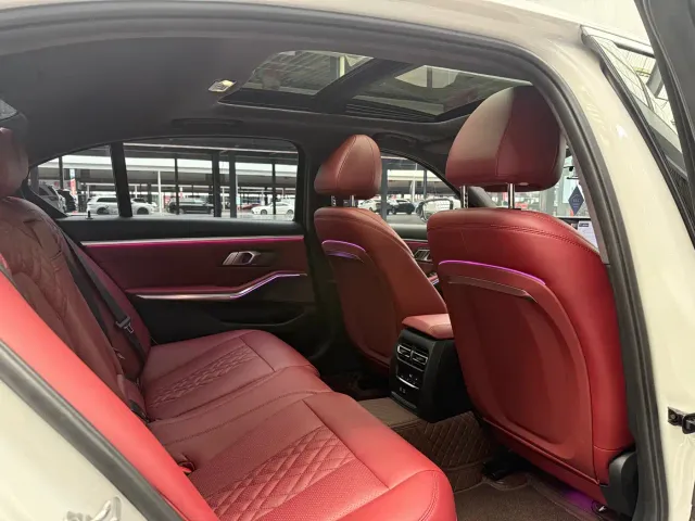 BMW 3 Series — Фото автомобиля 19