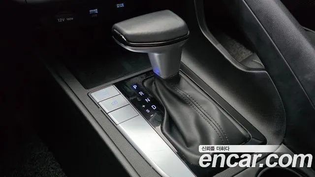 Hyundai Avante CN7 — Фото автомобиля 9