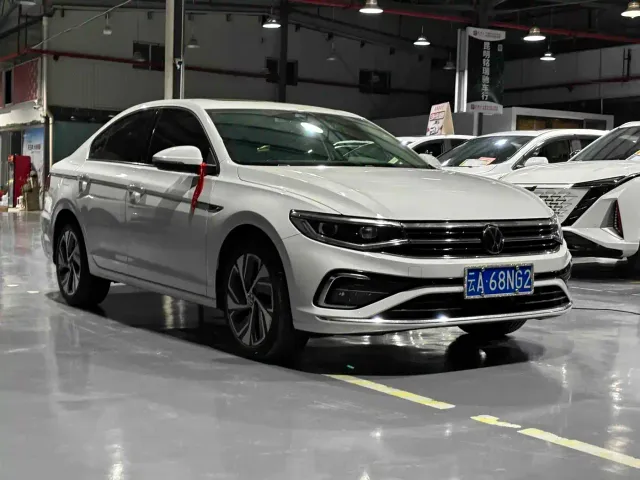 Volkswagen Bora — Фото автомобиля 7