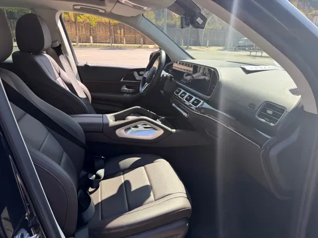Mercedes-Benz GLE-Class — Фото автомобиля 8