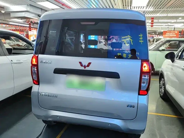 Wuling Motors Wuling Zhiguang NEV 2025 Standard Version — Фото автомобиля 5