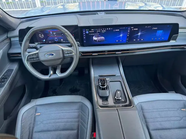 Ford Edge — Фото автомобиля 7