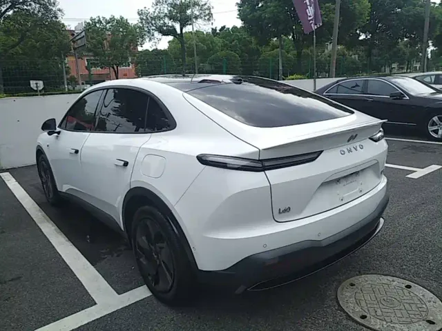 Onvo L60 — Фото автомобиля 4