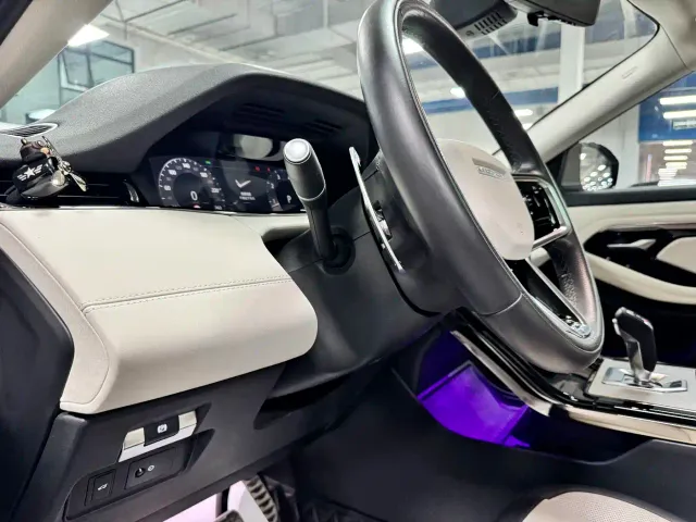Land Rover Range Rover Evoque — Фото автомобиля 9