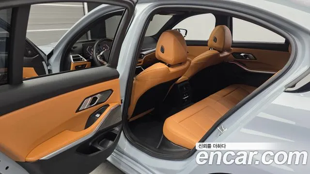 BMW 3 Series G20 — Фото автомобиля 11