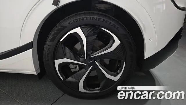 Kia EV6 — Фото автомобиля 6