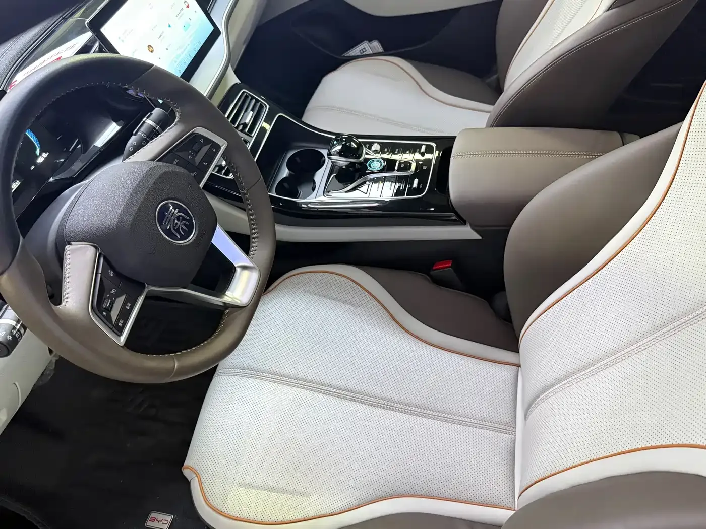 BYD Qin PLUS 2023 Champion Edition DM-i 120KM Leading Type — Фото автомобиля 7