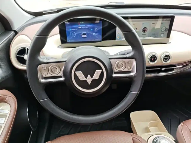 Wuling Bingo — Фото автомобиля 10